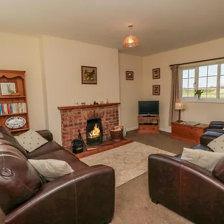 Holiday home Bellafax Kirby Misperton